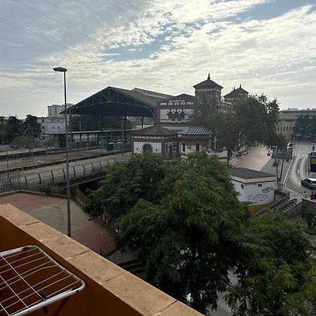 Piso De 3 Dormitorios Con Garaje Jerez de la Frontera Exterior foto