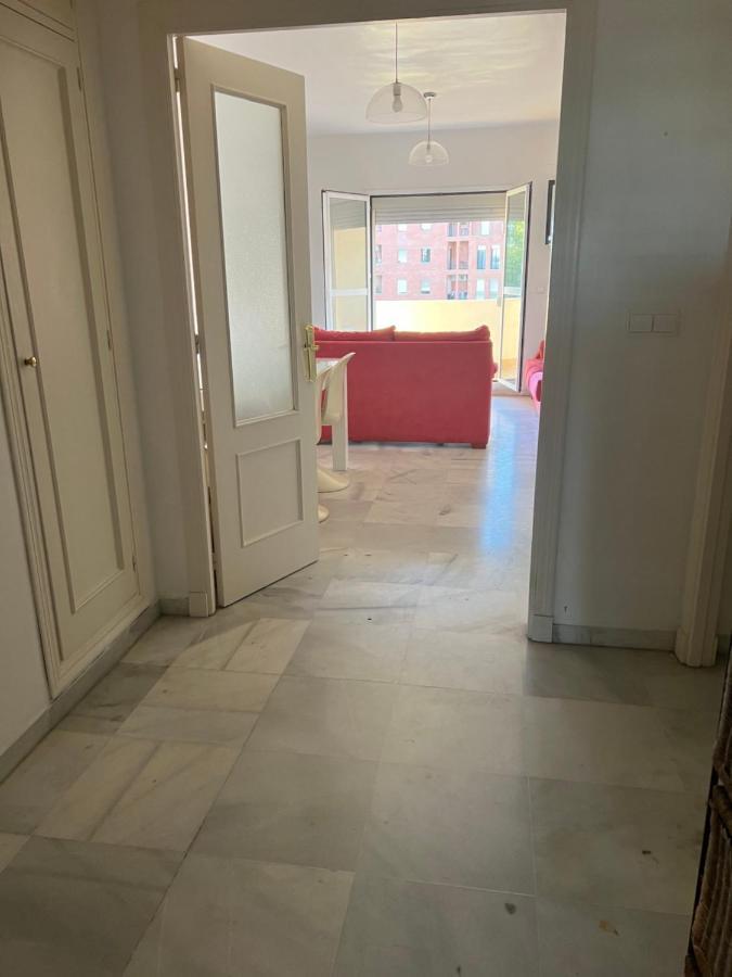 Piso De 3 Dormitorios Con Garaje Jerez de la Frontera Exterior foto