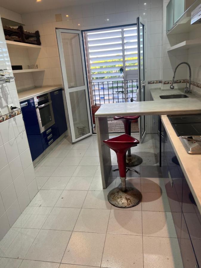 Piso De 3 Dormitorios Con Garaje Jerez de la Frontera Exterior foto