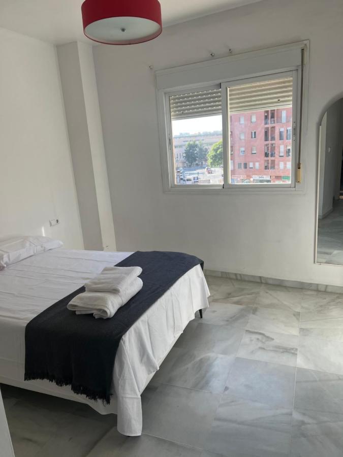 Piso De 3 Dormitorios Con Garaje Jerez de la Frontera Exterior foto