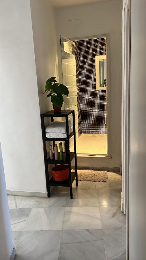 Piso De 3 Dormitorios Con Garaje Jerez de la Frontera Exterior foto